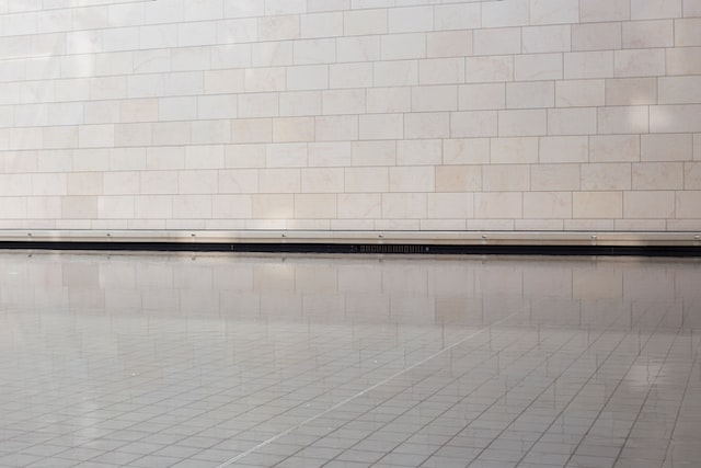 White Brick Ceramic Tile